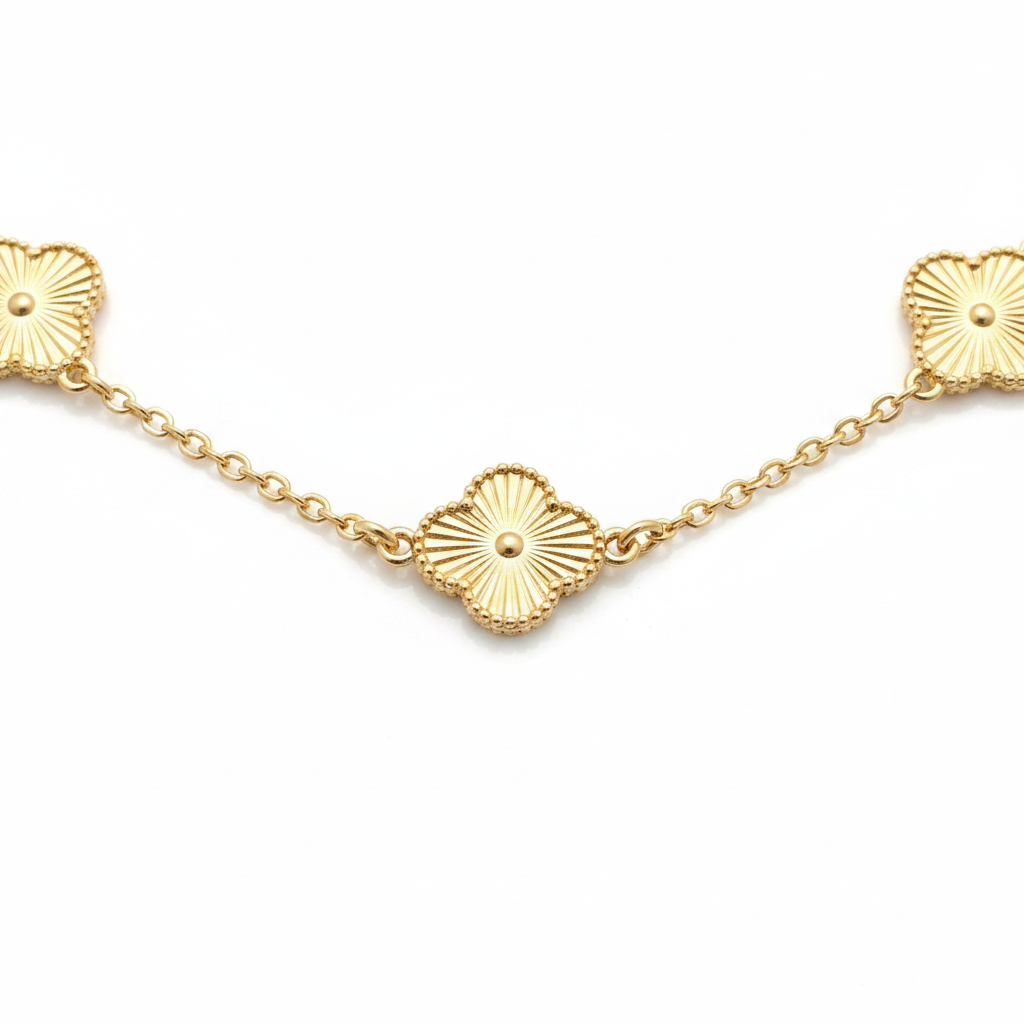 Clover Inspiration Choker - 18K Gold Plated close-up
